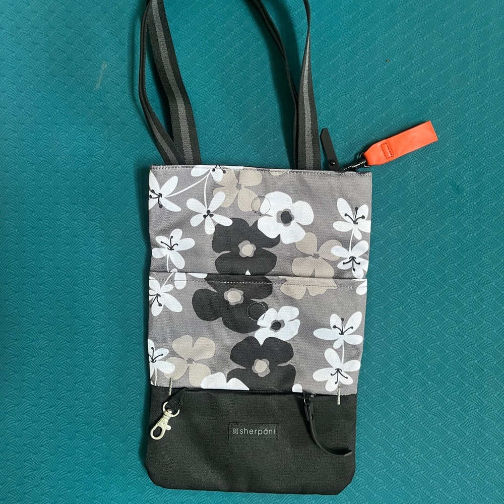 Sherpani Black and Gray Floral Crossbody Bag - Picture 12 of 12